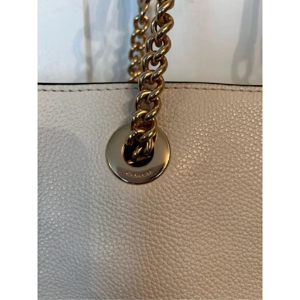 Coach TURNLOCK CHAIN TOTE 27 CHALK white or  Pebble Leather Shoulder Bab